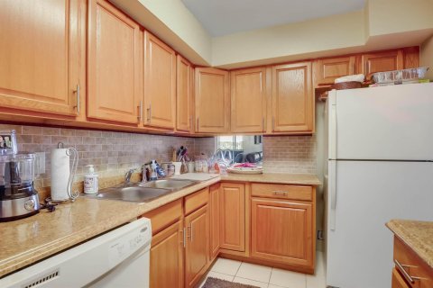 Copropriété à vendre à Lake Worth, Floride: 2 chambres, 93.37 m2 № 2082352 - photo 12