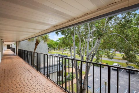 Copropriété à vendre à Lake Worth, Floride: 2 chambres, 93.37 m2 № 2082352 - photo 5