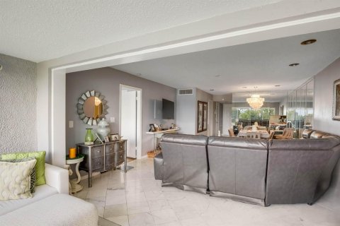 Copropriété à vendre à Lake Worth, Floride: 2 chambres, 93.37 m2 № 2082352 - photo 8