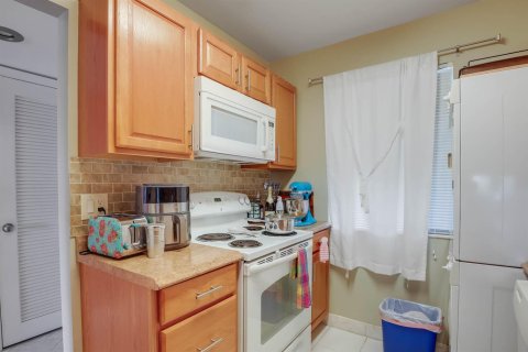 Copropriété à vendre à Lake Worth, Floride: 2 chambres, 93.37 m2 № 2082352 - photo 11