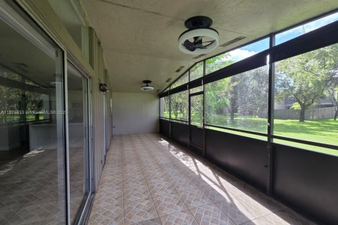 Casa en alquiler en Sunrise, Florida, 3 dormitorios, 97.55 m2 № 1923831 - foto 26