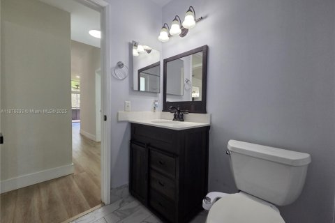 Casa en alquiler en Sunrise, Florida, 3 dormitorios, 97.55 m2 № 1923831 - foto 19