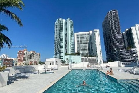 Copropriété à vendre à Miami, Floride: 1 chambre, 66.89 m2 № 1964135 - photo 3
