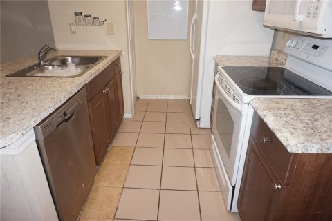 Купить кондоминиум в Киссимми, Флорида 5 комнат, 119.57м2, № 2204824 - фото 9