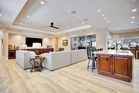 Villa ou maison à vendre à Avon Park, Floride: 4 chambres, 349.78 m2 № 2431911 - photo 9