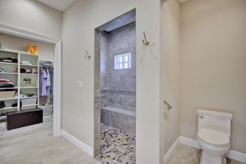 Villa ou maison à vendre à Avon Park, Floride: 4 chambres, 349.78 m2 № 2431911 - photo 17