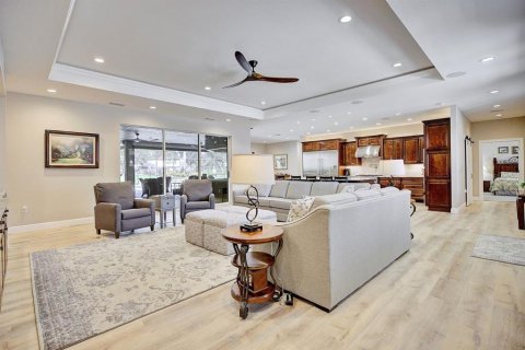 Villa ou maison à vendre à Avon Park, Floride: 4 chambres, 349.78 m2 № 2431911 - photo 12