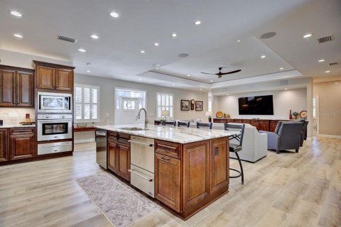 Villa ou maison à vendre à Avon Park, Floride: 4 chambres, 349.78 m2 № 2431911 - photo 6