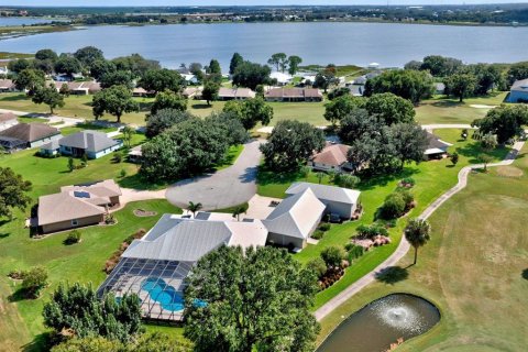 Villa ou maison à vendre à Avon Park, Floride: 4 chambres, 349.78 m2 № 2431911 - photo 4