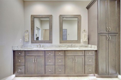 Villa ou maison à vendre à Avon Park, Floride: 4 chambres, 349.78 m2 № 2431911 - photo 16
