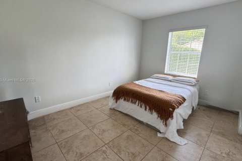 House in Homestead, Florida 3 bedrooms, 111.2 sq.m. № 1895430 - photo 18