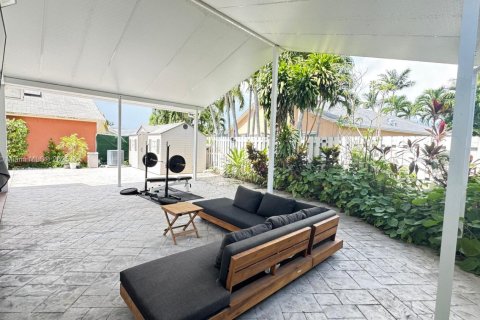 House in Homestead, Florida 3 bedrooms, 111.2 sq.m. № 1895430 - photo 25