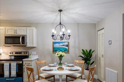 Condo in Fort Myers, Florida, 3 bedrooms  № 1719484 - photo 8
