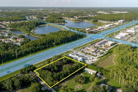 Terreno en Lutz, Florida № 2231345
