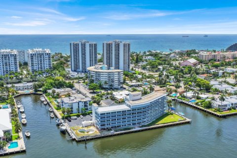 Copropriété à vendre à Fort Lauderdale, Floride: 2 chambres, 118.36 m2 № 2251272 - photo 7