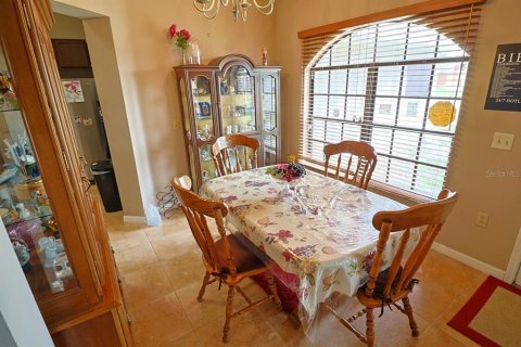 House in Deltona, Florida 3 bedrooms, 125.6 sq.m. № 1825295 - photo 6