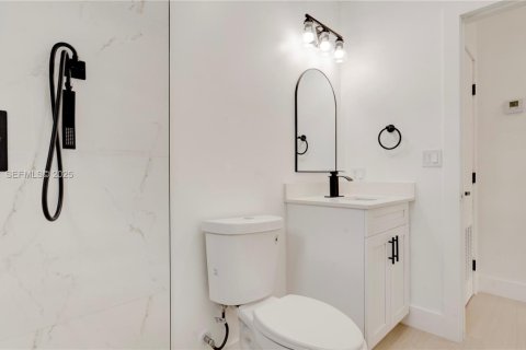 Casa en venta en North Miami, Florida, 3 dormitorios, 150.97 m2 № 1982406 - foto 17