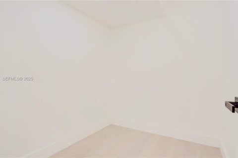 Casa en venta en North Miami, Florida, 3 dormitorios, 150.97 m2 № 1982406 - foto 12