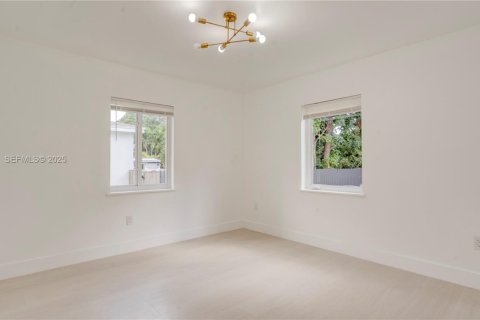 Casa en venta en North Miami, Florida, 3 dormitorios, 150.97 m2 № 1982406 - foto 15