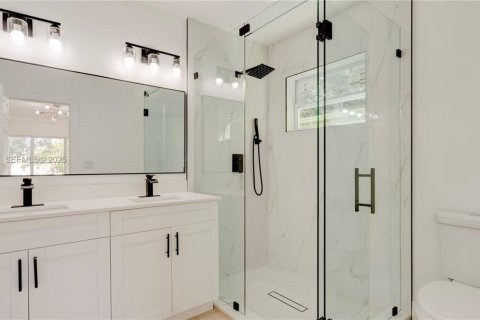 Casa en venta en North Miami, Florida, 3 dormitorios, 150.97 m2 № 1982406 - foto 11