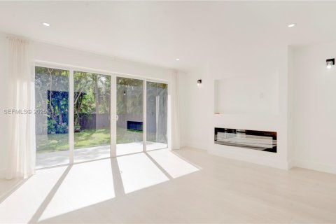 Casa en venta en North Miami, Florida, 3 dormitorios, 150.97 m2 № 1982406 - foto 13