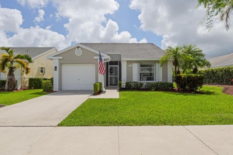 Villa ou maison à vendre à Homestead, Floride: 2 chambres, 109.9 m2 № 1882584 - photo 2