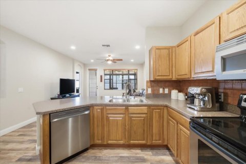 Duplex à vendre à Brooksville, Floride: 3 chambres, 139.35 m2 № 2380327 - photo 17