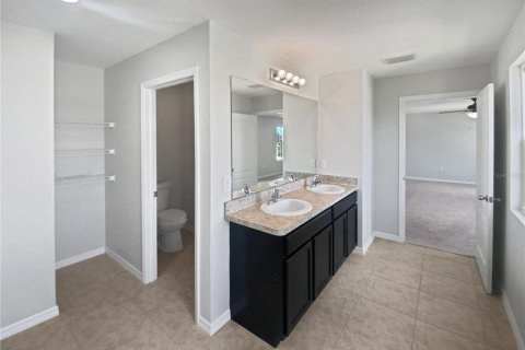 House in Spring Hill, Florida 4 bedrooms, 232.72 sq.m. № 1912967 - photo 7