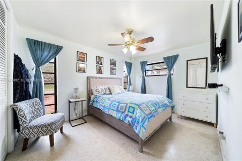 Villa ou maison à vendre à Miami, Floride: 3 chambres, 173.91 m2 № 2006692 - photo 6