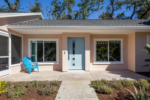 House in Sarasota, Florida 3 bedrooms, 156.63 sq.m. № 1553174 - photo 11