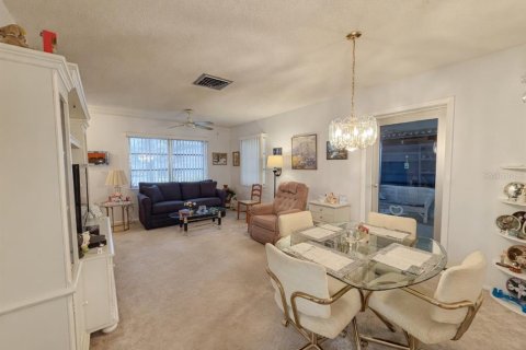 Condo in Bradenton, Florida, 2 bedrooms № 2199108 - photo 6