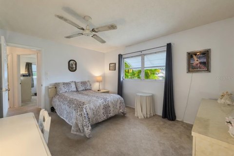 Condo in Bradenton, Florida, 2 bedrooms № 2199108 - photo 8