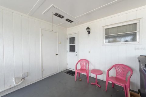 Condo in Bradenton, Florida, 2 bedrooms № 2199108 - photo 17