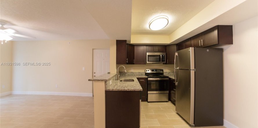 Condo à Coconut Creek, Floride, 2 chambres  № 1989918