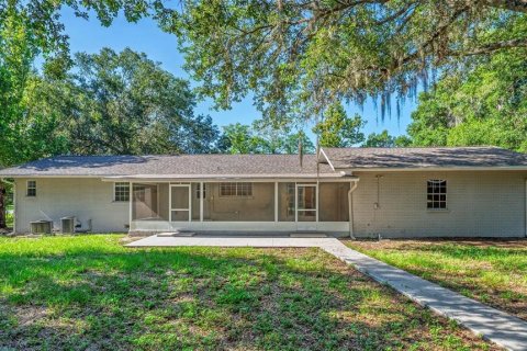 Casa en venta en Lady Lake, Florida, 5 dormitorios, 283.82 m2 № 1851269 - foto 20