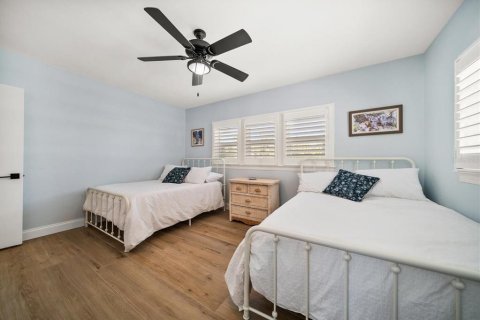 House in Clearwater, Florida 4 bedrooms, 318 sq.m. № 1868865 - photo 28