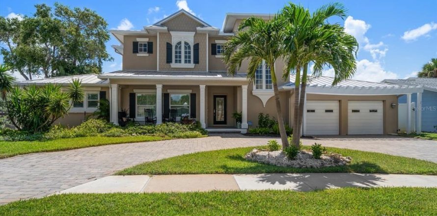 Casa en Clearwater, Florida 4 dormitorios, 318 m2 № 1868865
