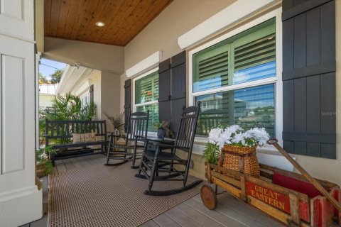 House in Clearwater, Florida 4 bedrooms, 318 sq.m. № 1868865 - photo 9