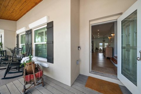 House in Clearwater, Florida 4 bedrooms, 318 sq.m. № 1868865 - photo 10