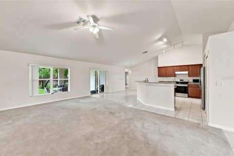 Casa en venta en Spring Hill, Florida, 4 dormitorios, 208.01 m2 № 2294730 - foto 11