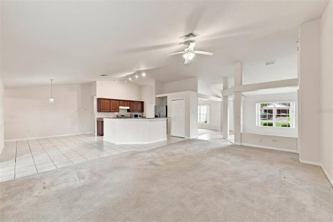 Casa en venta en Spring Hill, Florida, 4 dormitorios, 208.01 m2 № 2294730 - foto 12