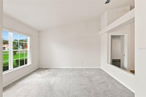 Casa en venta en Spring Hill, Florida, 4 dormitorios, 208.01 m2 № 2294730 - foto 8