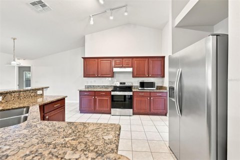 Casa en venta en Spring Hill, Florida, 4 dormitorios, 208.01 m2 № 2294730 - foto 17