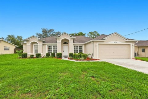 Casa en Spring Hill, Florida 4 dormitorios, 208.01 m2 № 2294730