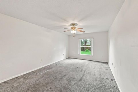 Casa en venta en Spring Hill, Florida, 4 dormitorios, 208.01 m2 № 2294730 - foto 18