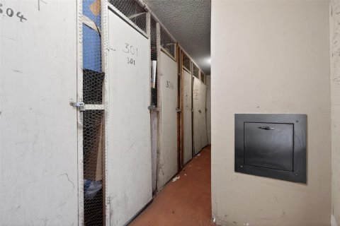 Copropriété à vendre à Sunrise, Floride: 1 chambre, 59.46 m2 № 2100475 - photo 21