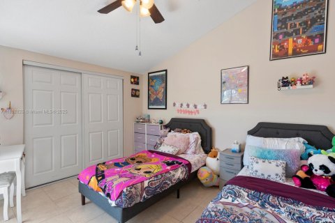 Touwnhouse à louer à Coral Springs, Floride: 3 chambres, 125.42 m2 № 1931281 - photo 14