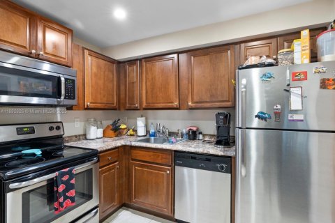 Touwnhouse à louer à Coral Springs, Floride: 3 chambres, 125.42 m2 № 1931281 - photo 5