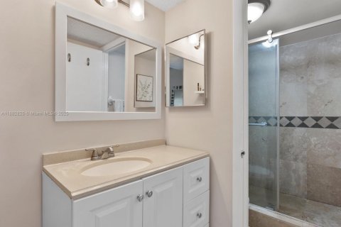 Touwnhouse à louer à Coral Springs, Floride: 3 chambres, 125.42 m2 № 1931281 - photo 12