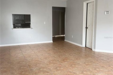 Copropriété à louer à Orlando, Floride: 2 chambres, 102.56 m2 № 2099108 - photo 3